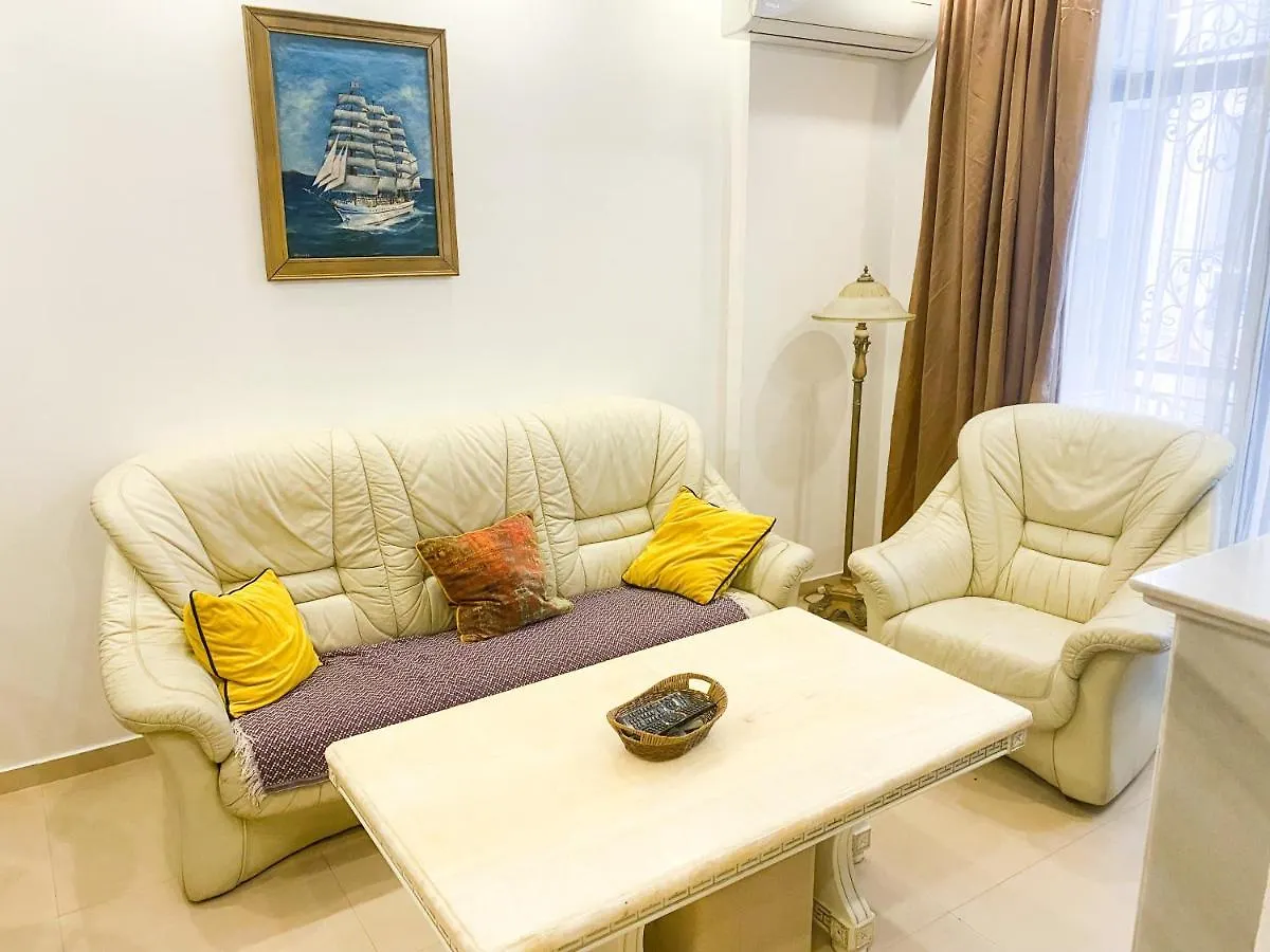 Central Park Apartment Batumi 0*,